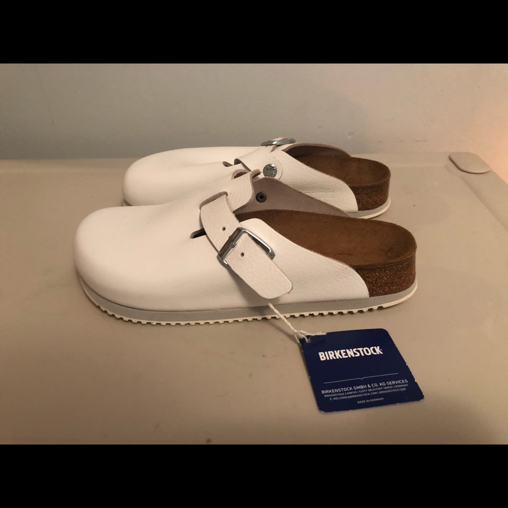 BIRKENSTOCK BOSTON WHITE LEATHER CLOGS
